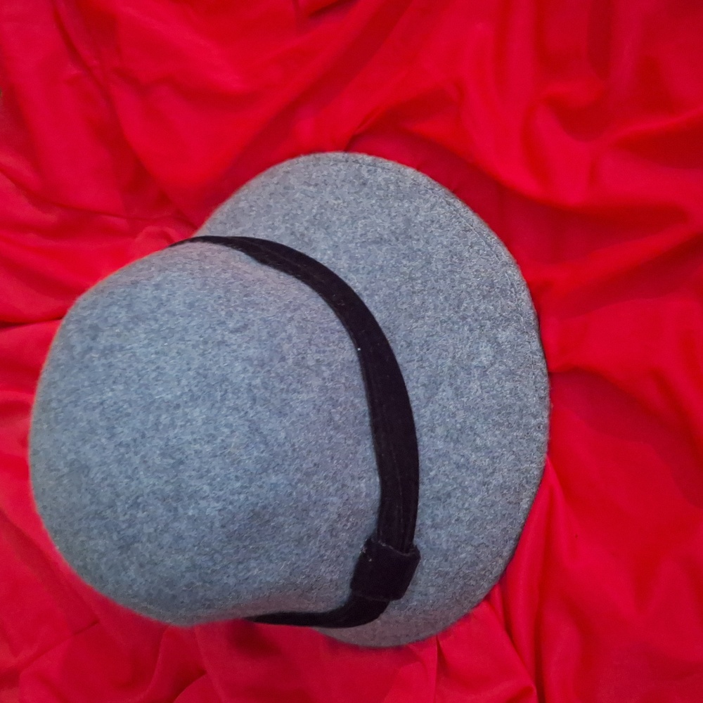 Nine West brand hat